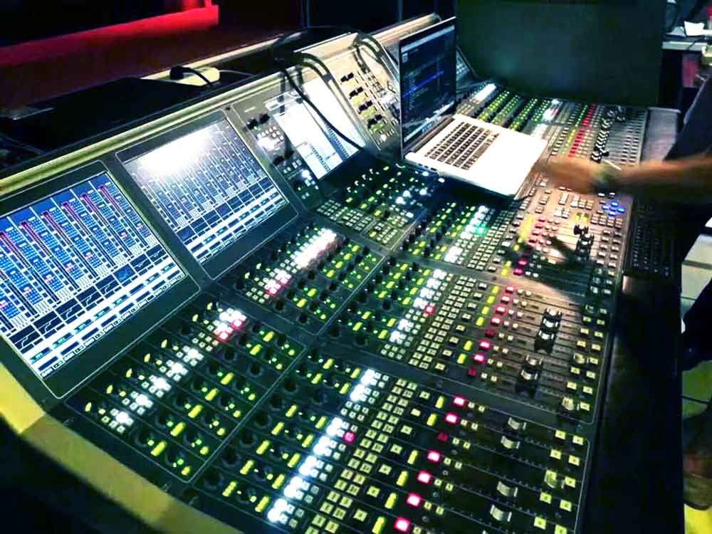 �ݳ����(d��ng)�{(di��o)���_(t��i)